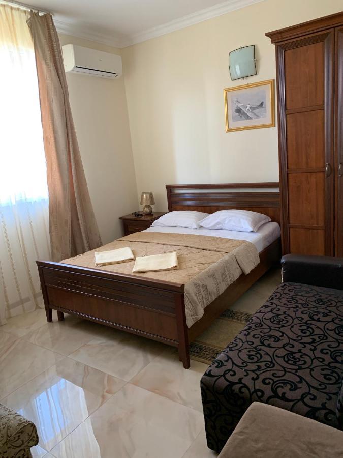 Guest House Aphyn Leto Gagra Esterno foto