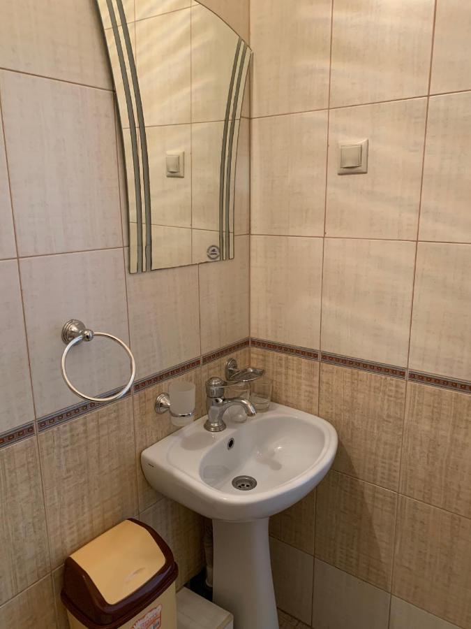 Guest House Aphyn Leto Gagra Esterno foto